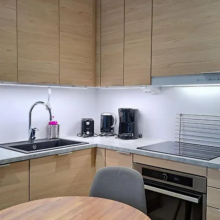 Kotimaailma - Parvekkeellinen Keskustakaksio - Aleksanterinkatu