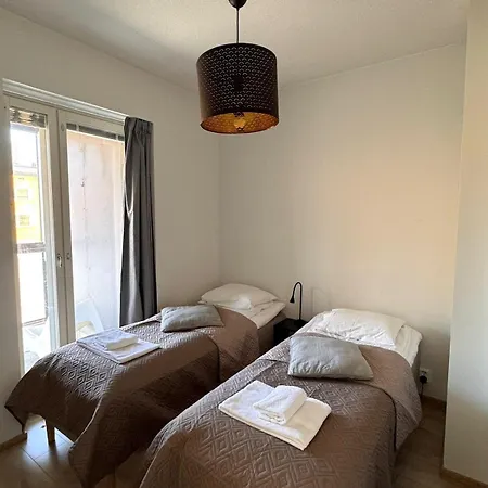 Kotimaailma - Parvekkeellinen Keskustakaksio - Aleksanterinkatu Appartement *